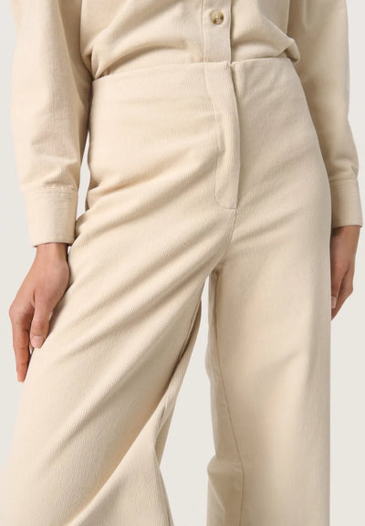 Elevate your autumn style with Soaked in Luxury's Helle Cord Trousers. These perfect smart casual trousers come in Morel or Oatmeal and will keep you looking polished and put together. Embrace effortless style and comfort with this must-have addition to your wardrobe.



Made of 98% Cotton, 2% elastic, Machine wash 30 and air dry where possible, low iron if needed&nbsp;