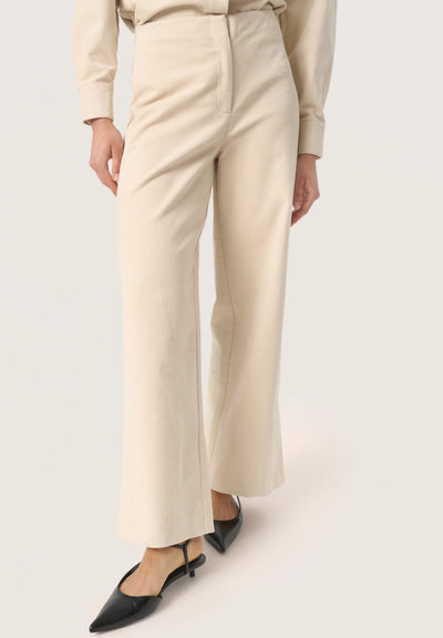 Elevate your autumn style with Soaked in Luxury's Helle Cord Trousers. These perfect smart casual trousers come in Morel or Oatmeal and will keep you looking polished and put together. Embrace effortless style and comfort with this must-have addition to your wardrobe.



Made of 98% Cotton, 2% elastic, Machine wash 30 and air dry where possible, low iron if needed&nbsp;