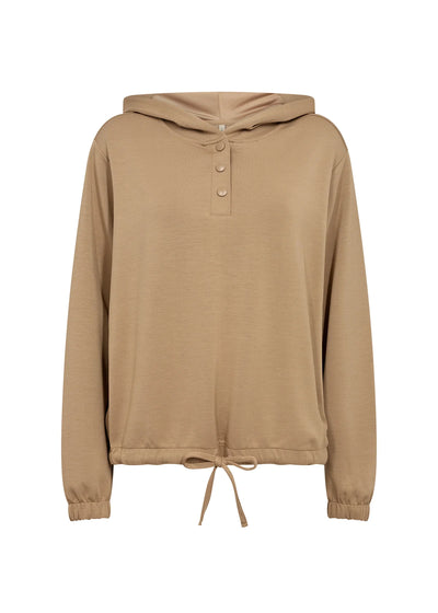 Introducing Soyaconcept's Banu Hoodie, now in a beautiful Cafe Latte Brown. This classic hoodie is back and ready to elevate your autumn wardrobe with its perfect neutral shade. Stay cosy and stylish all season long.    Made of 48% Modal 48% polyester 4% elastic, Machine wash 30