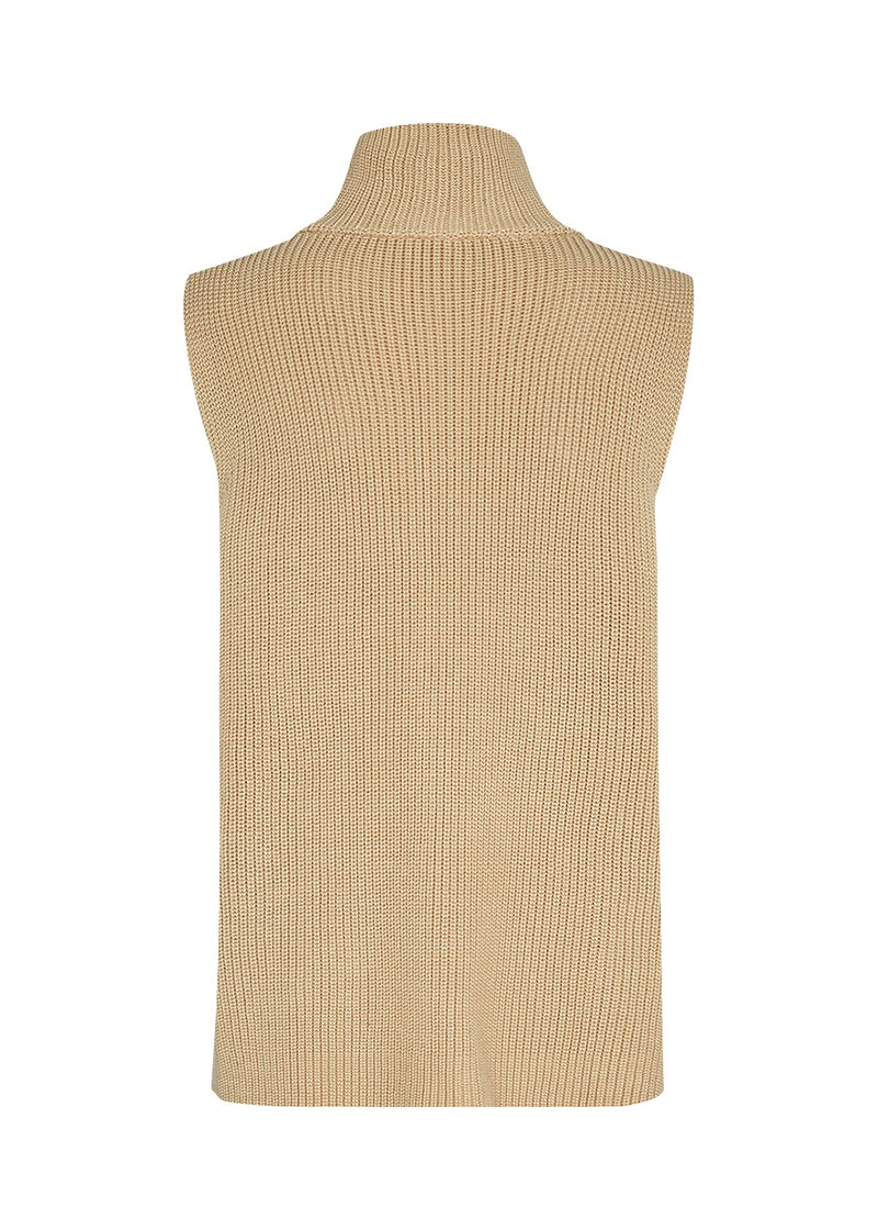 Stay warm and stylish with our Soyaconcept Julia Knit Vest. This beige vest is the perfect layering piece for chilly days, and its versatile neutral colour easily matches any outfit. Stay cosy and chic all season long!    Made of 50% Cotton, 50% Acrylic, Machine wash 30